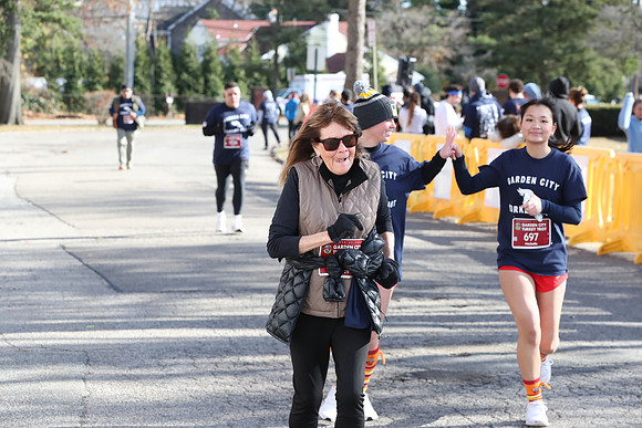 Finish5Mile_3074
