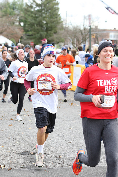 5MileFinish_1416