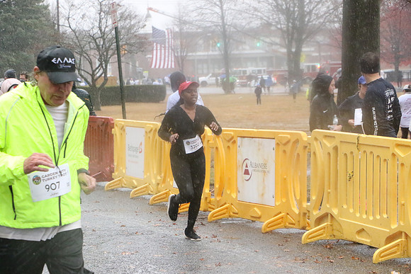 Finish5Mile_1827