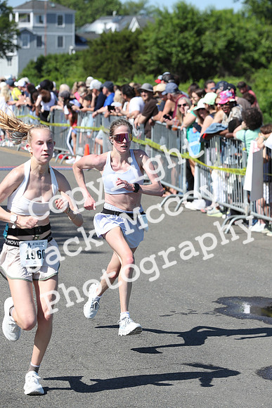 FinishHalf_0200