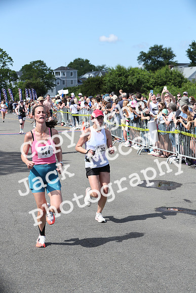 FinishHalf_0818
