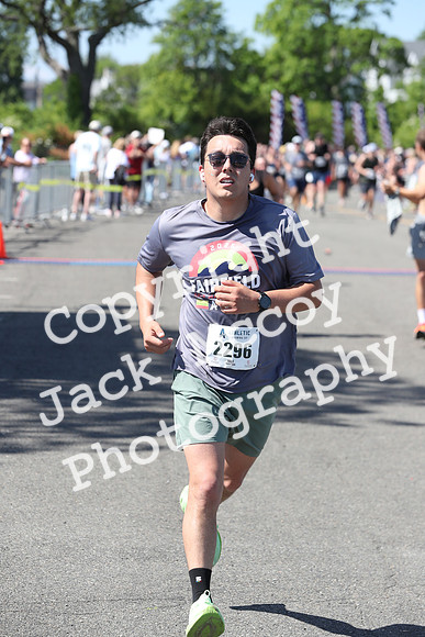 FinishHalf_1483
