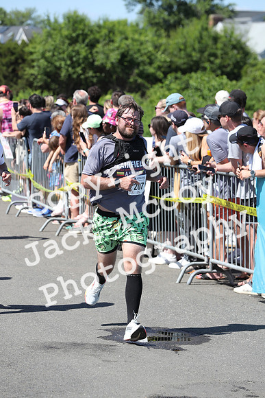FinishHalf_1554