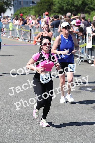 FinishHalf_1557