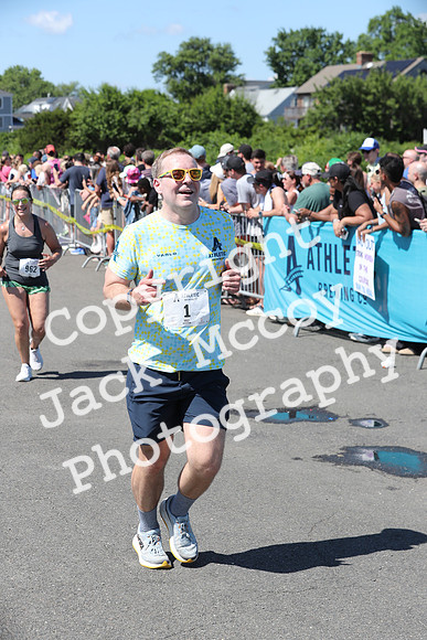 FinishHalf_1560