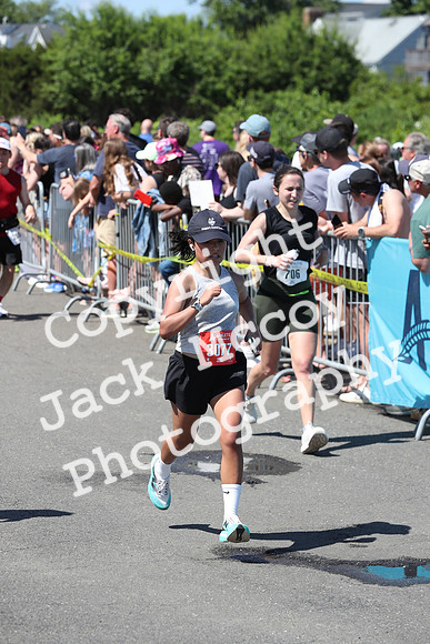 FinishHalf_1568