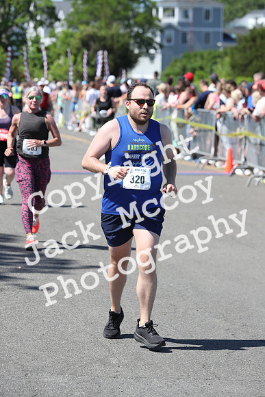 FinishHalf_1565