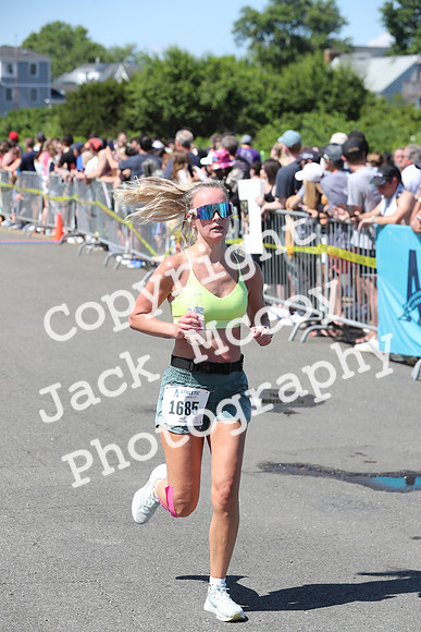 FinishHalf_1573