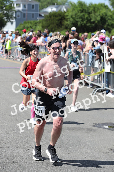 FinishHalf_1807