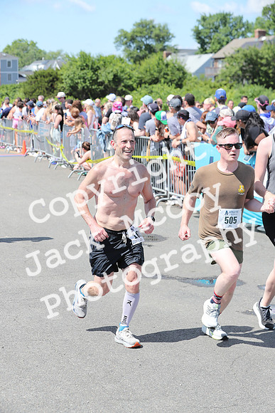 FinishHalf_1818