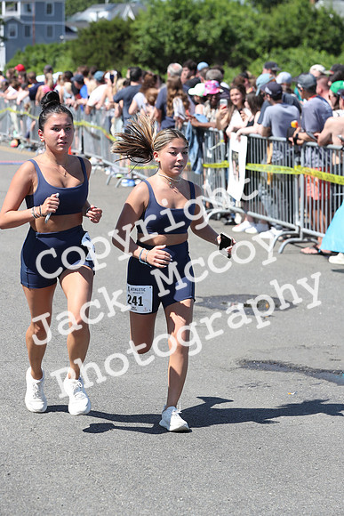 FinishHalf_1665