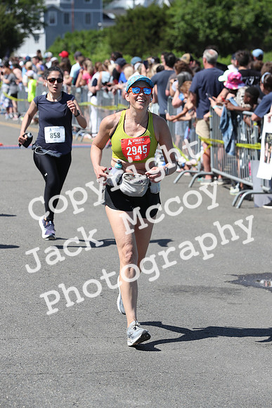 FinishHalf_1678