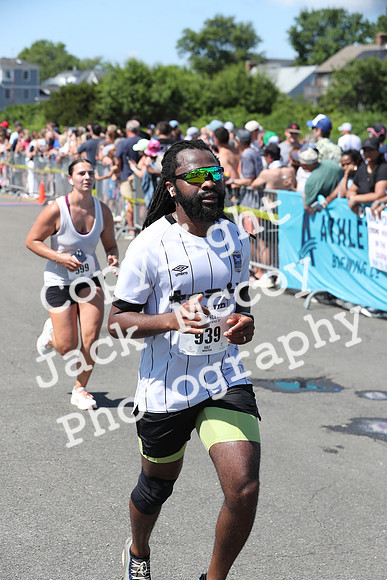 FinishHalf_1680