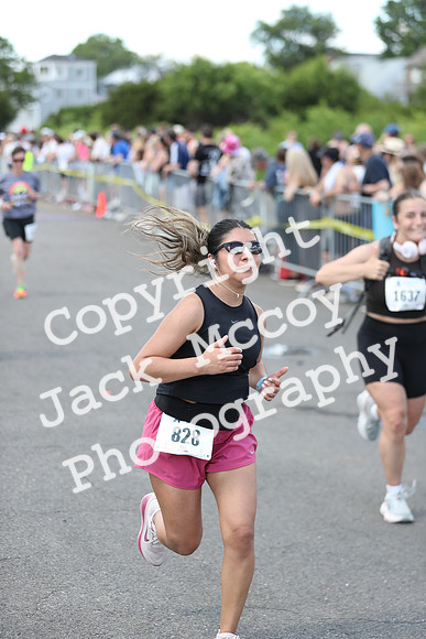 FinishHalf_2018