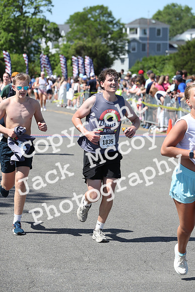 FinishHalf_1698