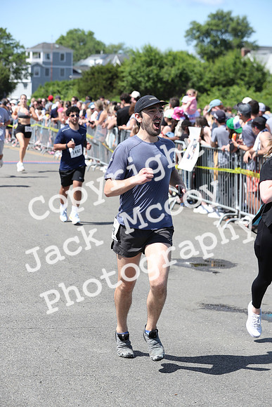 FinishHalf_1766