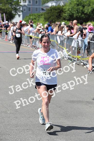 FinishHalf_2047