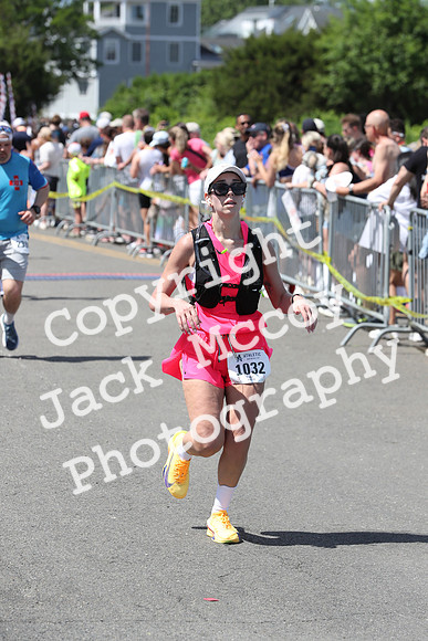 FinishHalf_2051