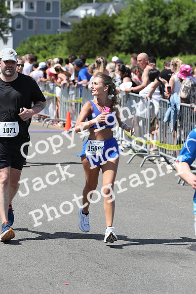 FinishHalf_2053