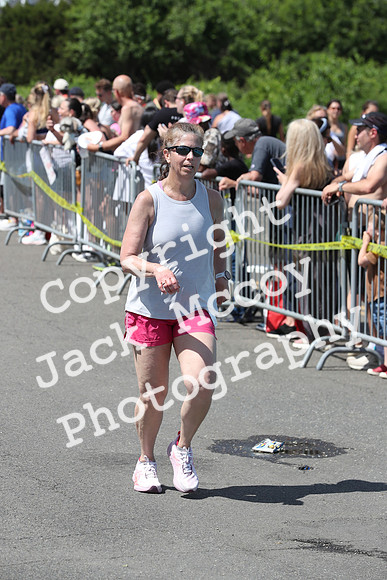 FinishHalf_2055