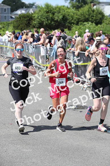 FinishHalf_2072