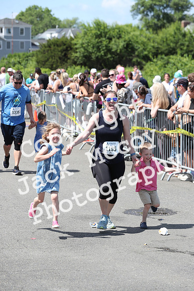 FinishHalf_2099