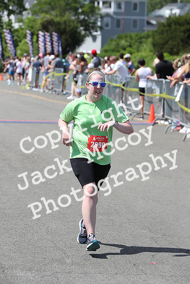 FinishHalf_2104