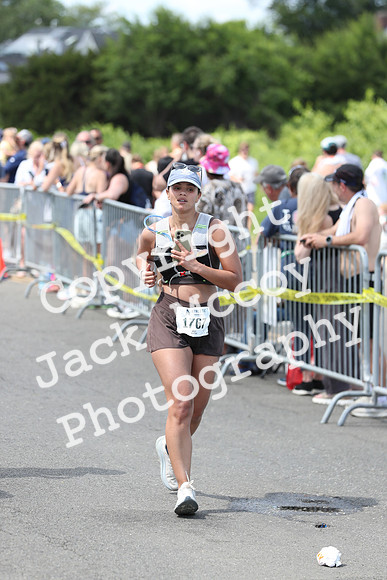 FinishHalf_2124