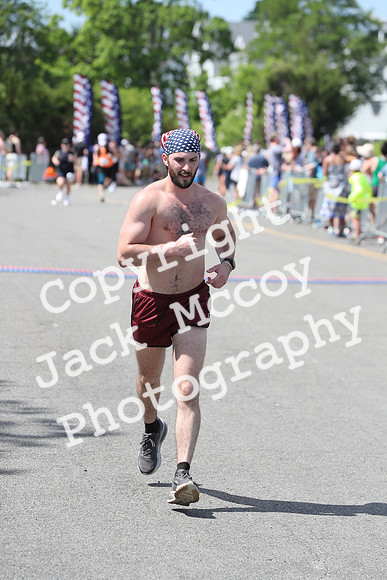 FinishHalf_2136