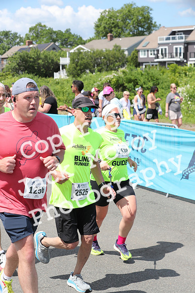FinishHalf_2201