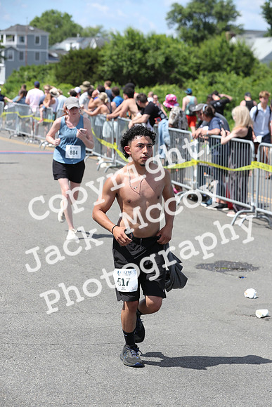 FinishHalf_2204