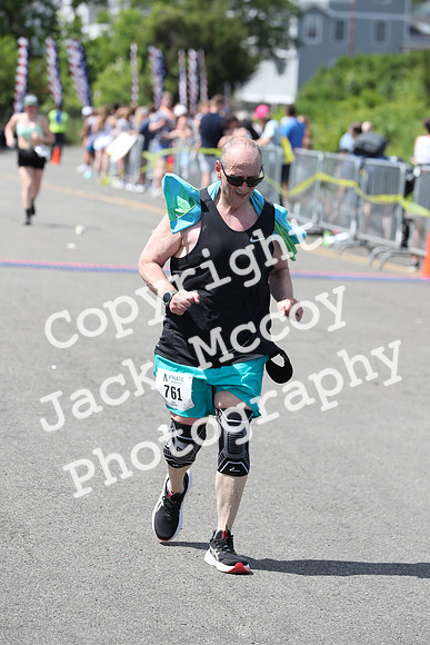 FinishHalf_2240