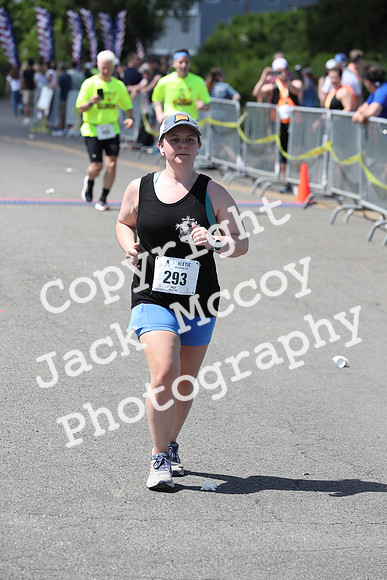 FinishHalf_2301