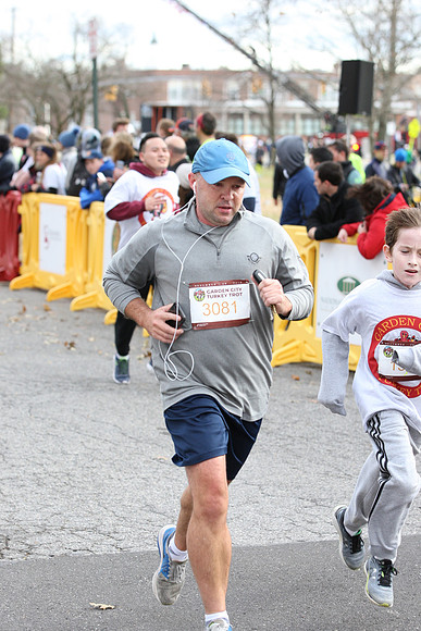5MileFinish_1672