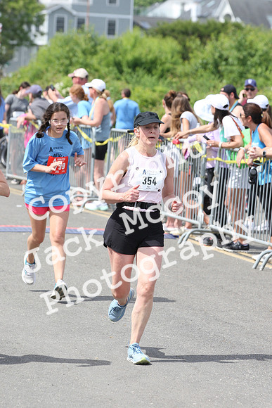 FinishHalf_2057