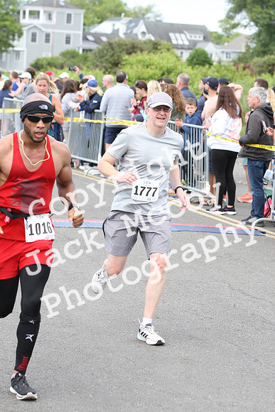 FinishHalf__0560
