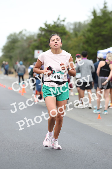 FinishHalf_0569