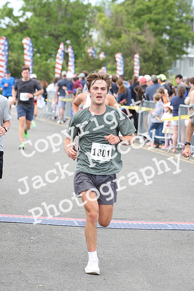 FinishHalf__0692