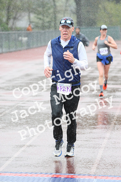 FinishHalf_0200