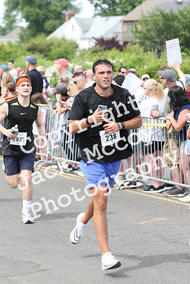 FinishHalf_1082