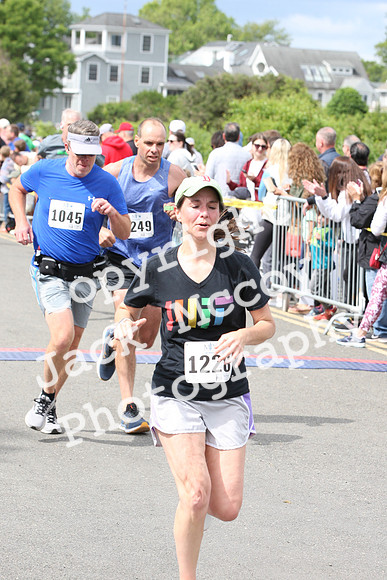 FinishHalf__0874