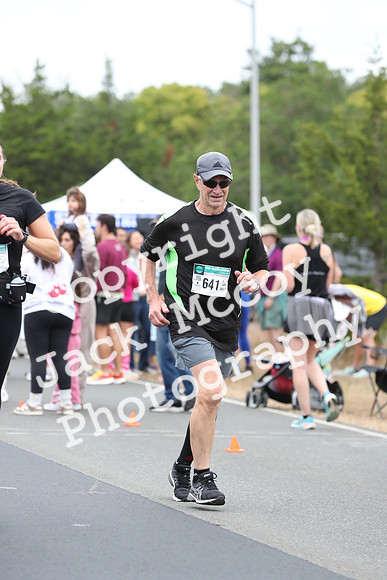 FinishHalf_0555