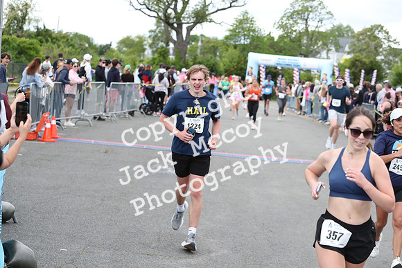 FinishHalf_1656