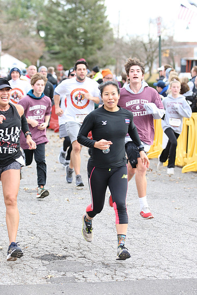 5MileFinish_1574