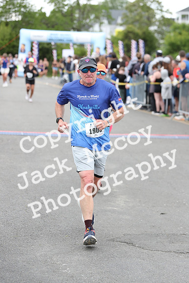 FinishHalf_1799