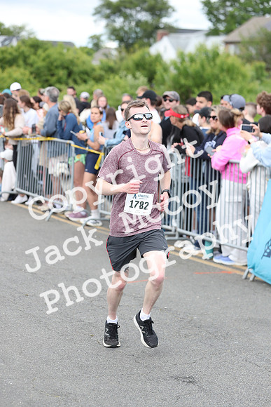 FinishHalf_1535