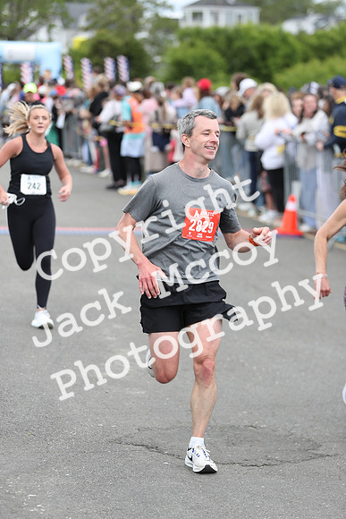 FinishHalf_0841