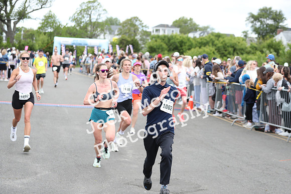 FinishHalf_0822