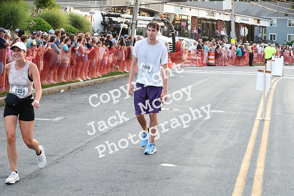 Finish_2049