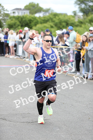 FinishHalf_0500